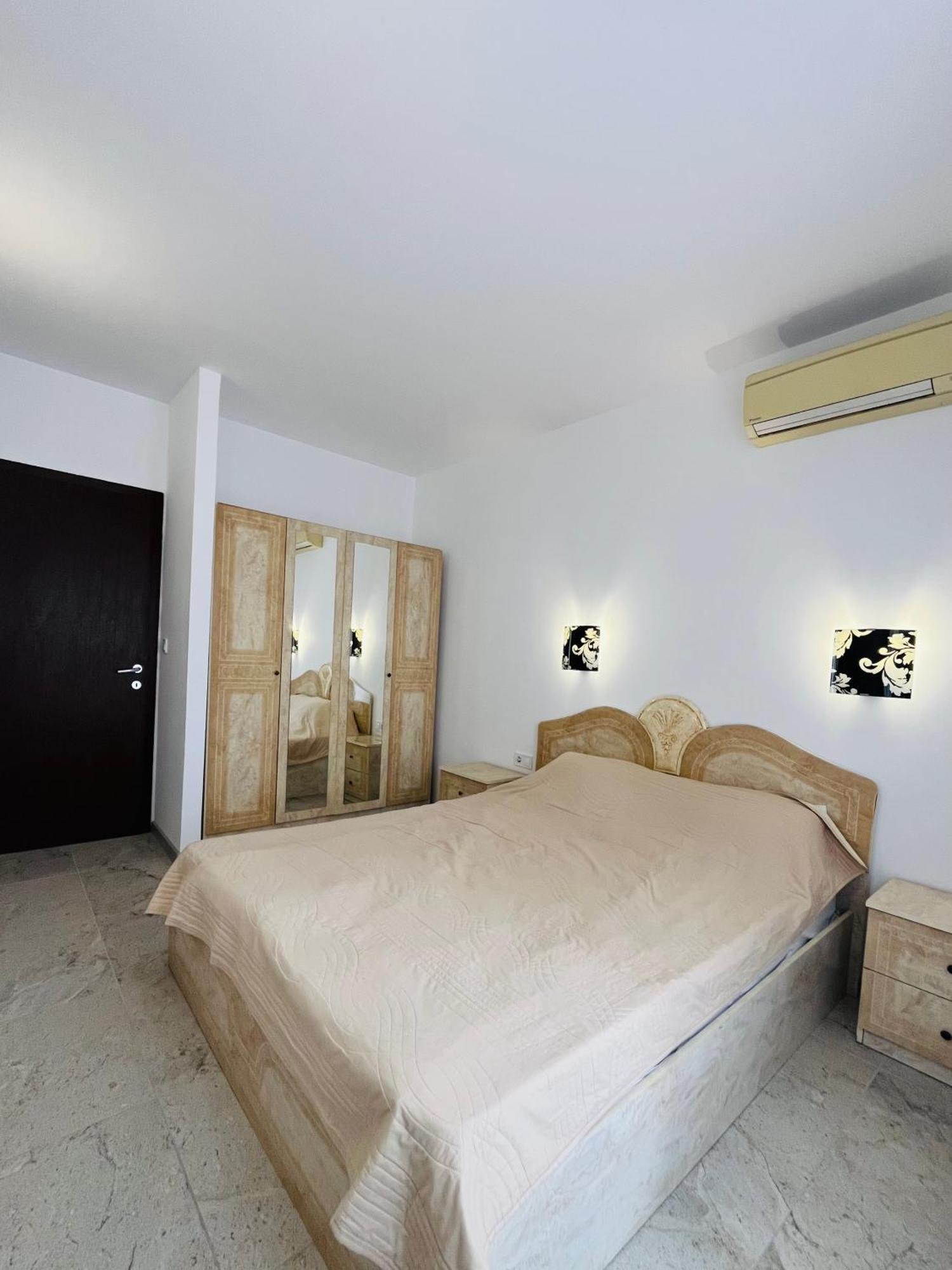 Sea View Rental Front Beach Golden Sands Exterior foto